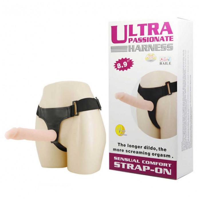Ultra harness 22 cm strapon